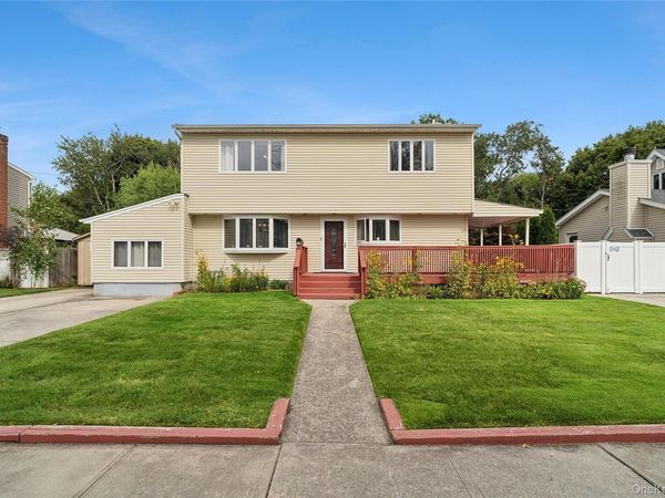 79 Elizabeth Drive, Bethpage, NY 11714