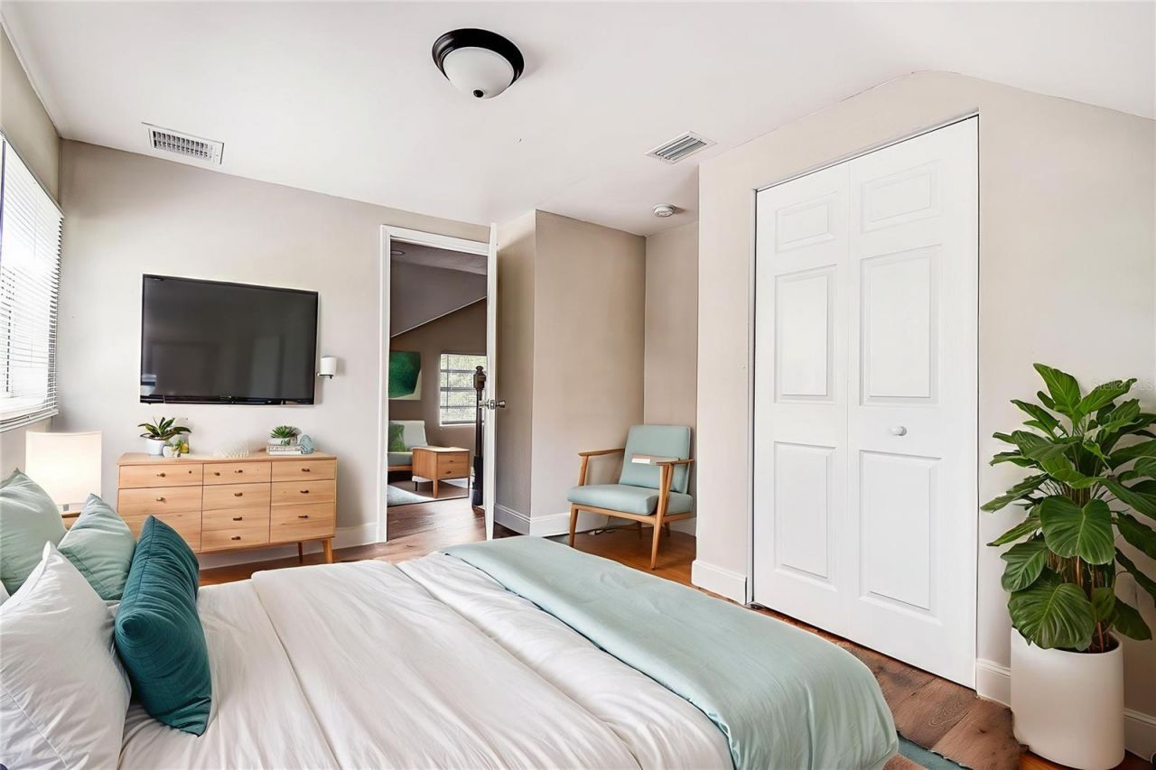 1438 10th Avenue S, Saint Petersburg, FL 33705 Photo