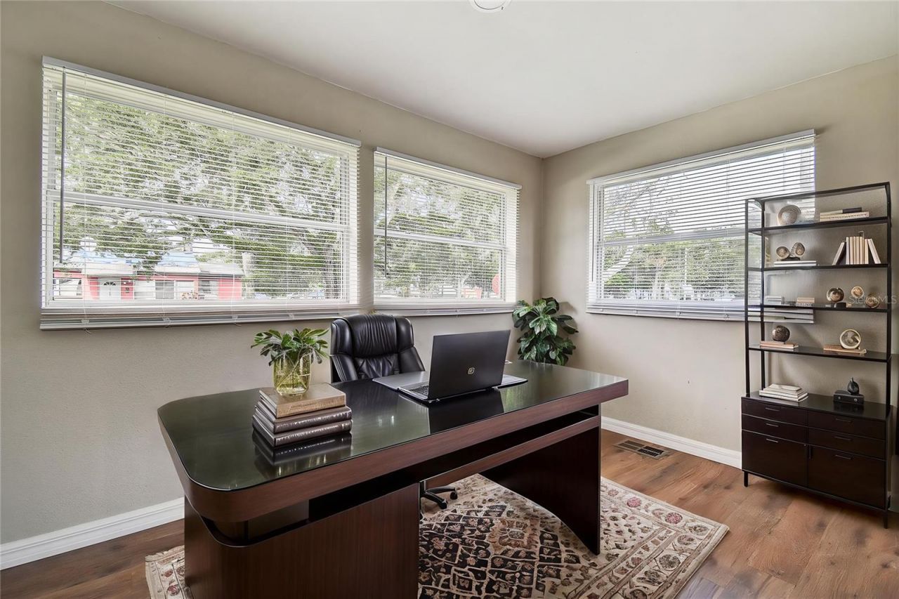 1438 10th Avenue S, Saint Petersburg, FL 33705 Photo