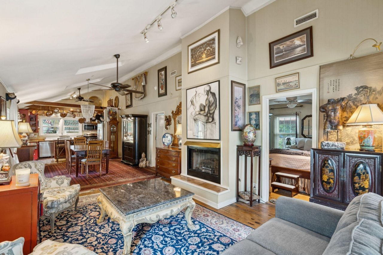 120 W Hudson Avenue Photo 23