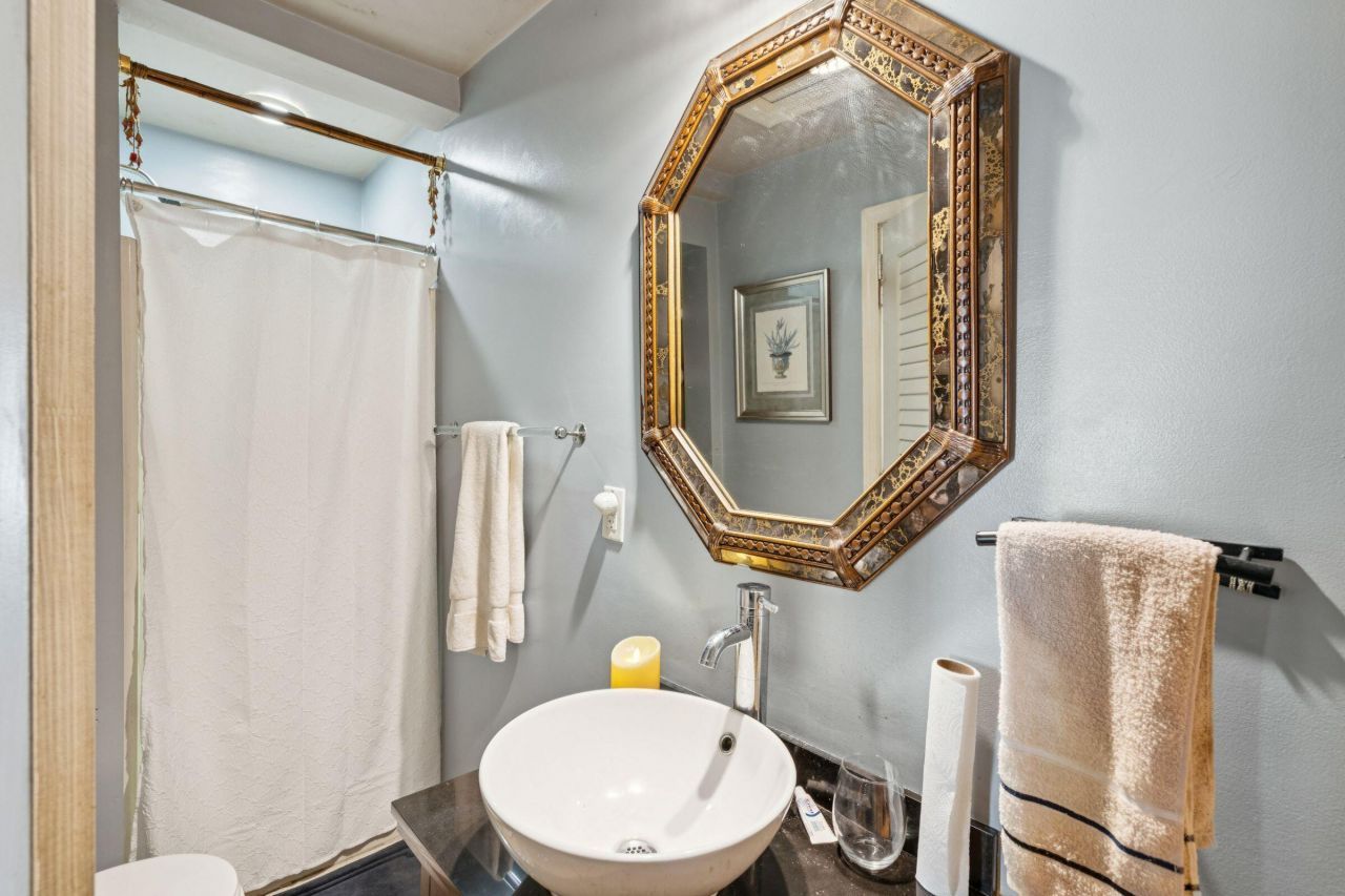 120 W Hudson Avenue Photo 28