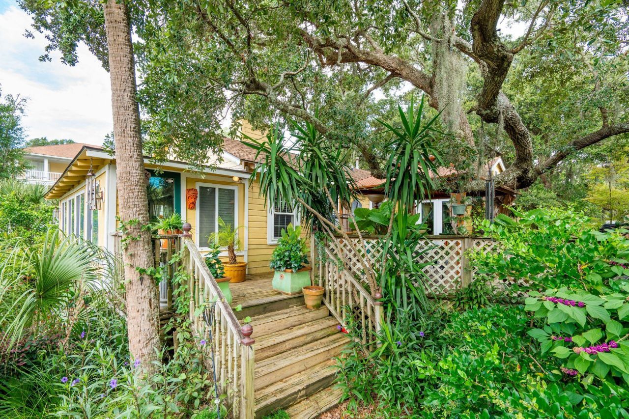 120 W Hudson Avenue Photo 50