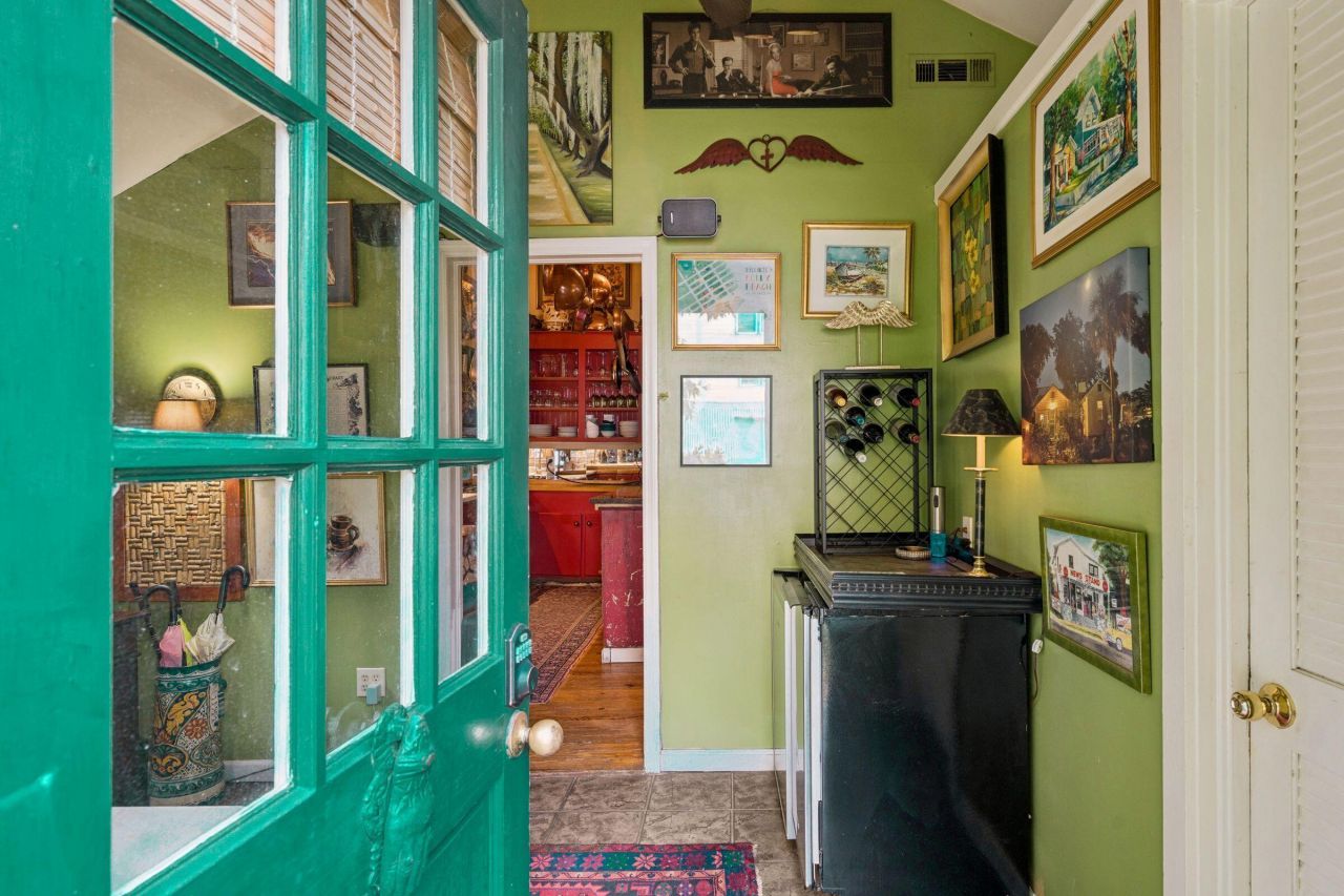 120 W Hudson Avenue Photo 8