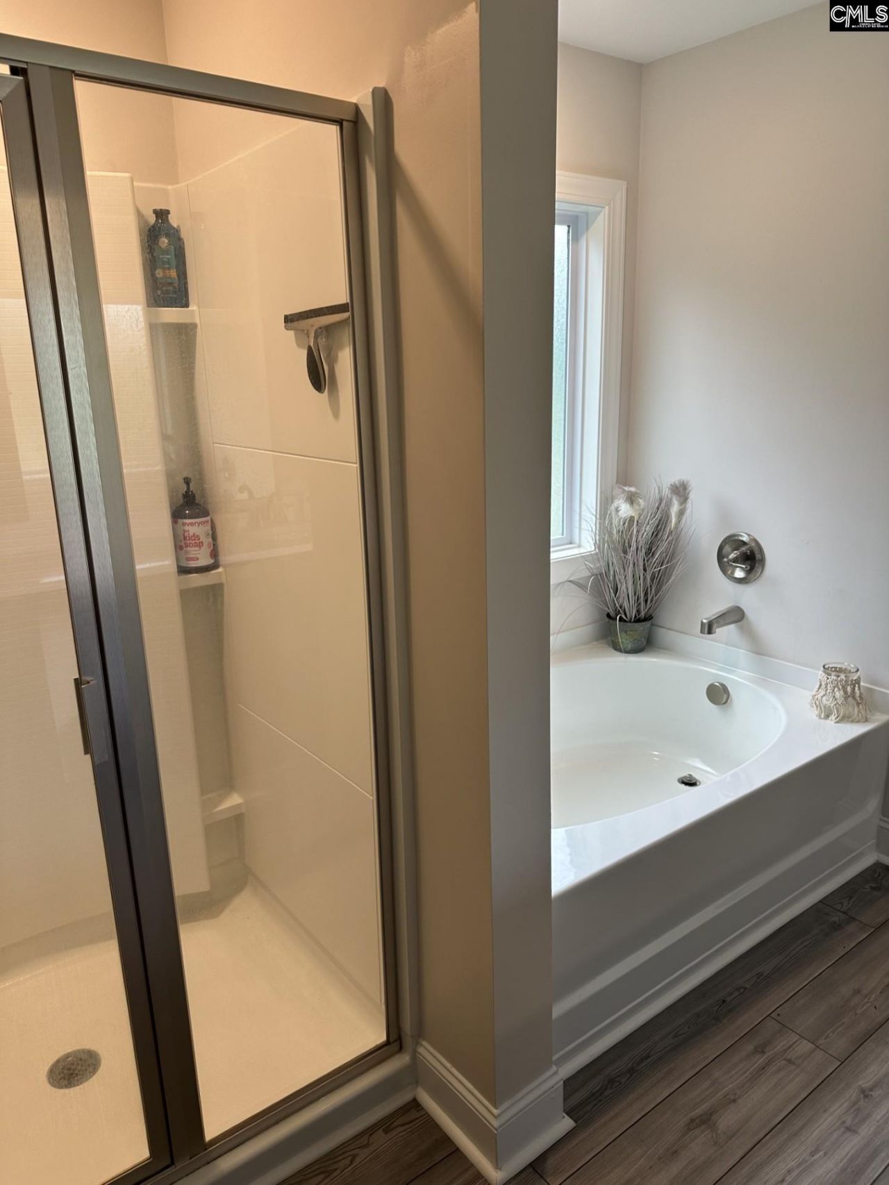 524 Triumph Road Photo 30