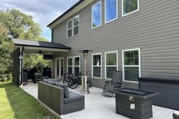 524 Triumph Road photo 4