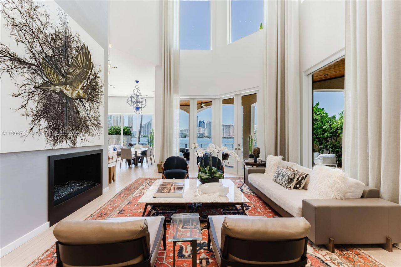 3916 Island Estates Dr, Aventura, FL 33160 Photo