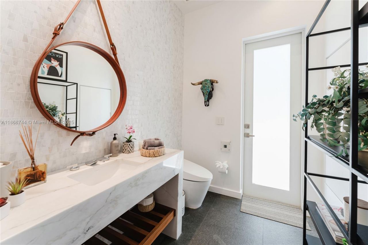 3916 Island Estates Dr, Aventura, FL 33160 Photo