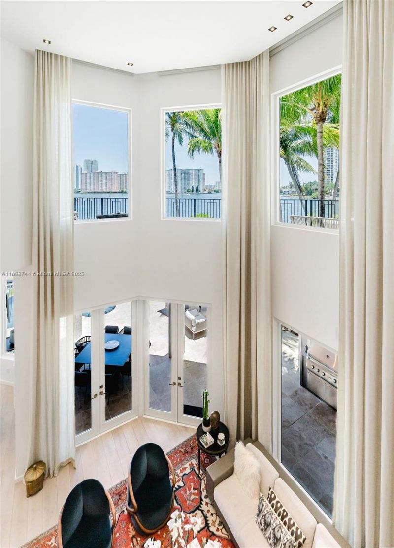 3916 Island Estates Dr, Aventura, FL 33160 Photo