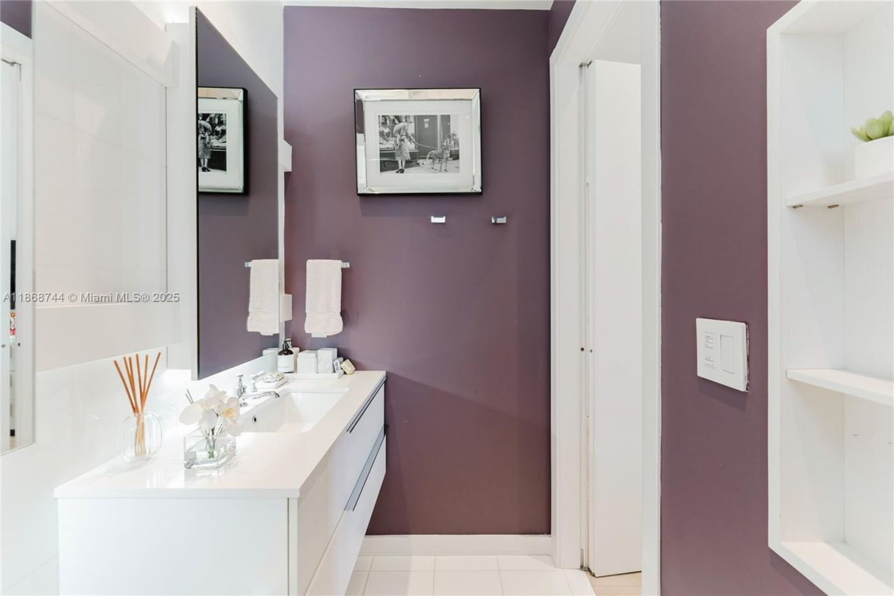 3916 Island Estates Dr, Aventura, FL 33160 Photo