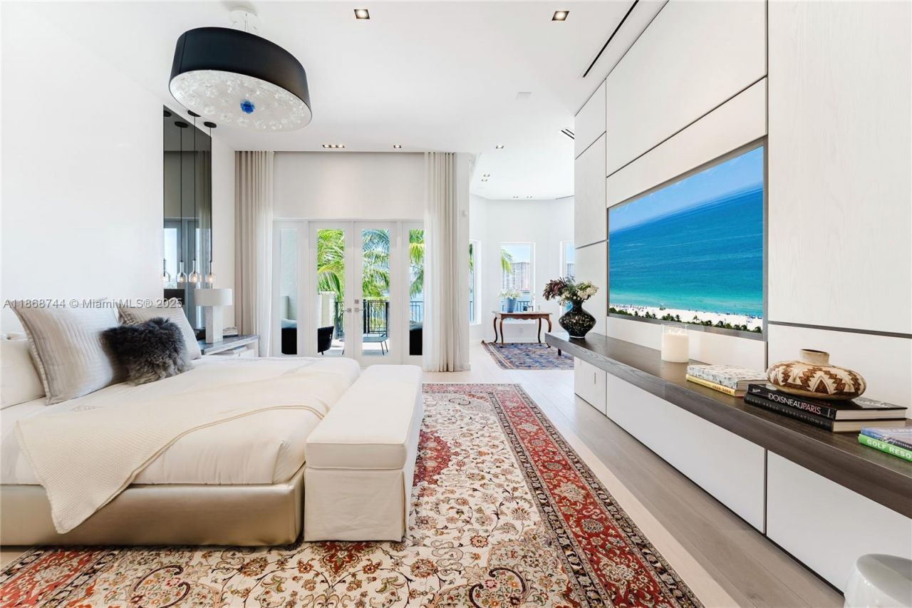 3916 Island Estates Dr, Aventura, FL 33160 Photo