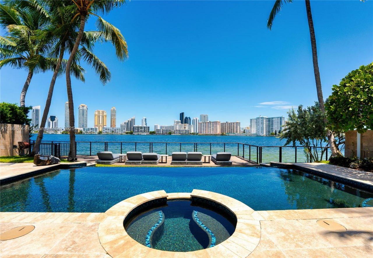 3916 Island Estates Dr, Aventura, FL 33160 Photo