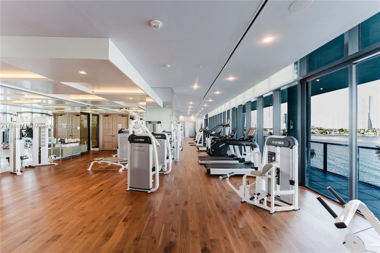 3916 Island Estates Dr, Aventura, FL 33160 Photo