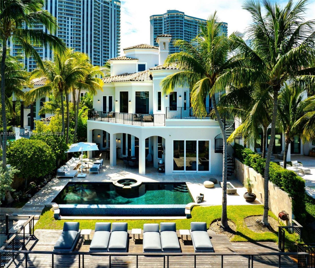 3916 Island Estates Dr, Aventura, FL 33160 Photo