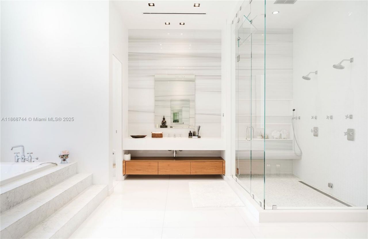 3916 Island Estates Dr, Aventura, FL 33160 Photo