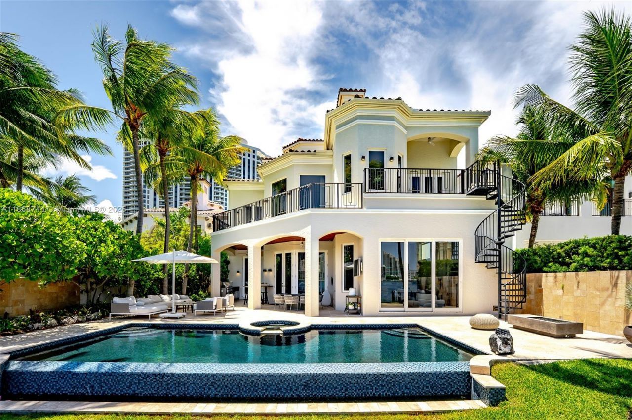 3916 Island Estates Dr, Aventura, FL 33160 Photo