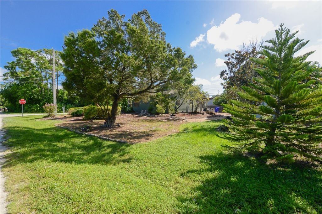 2075 14th Street Sw, Vero Beach, FL 32962 Photo