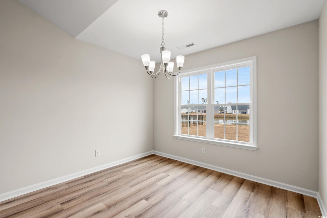 606 Lightwood Dr. Photo 6