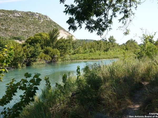 1457 W Ranch Road 1674, Junction, TX 76849