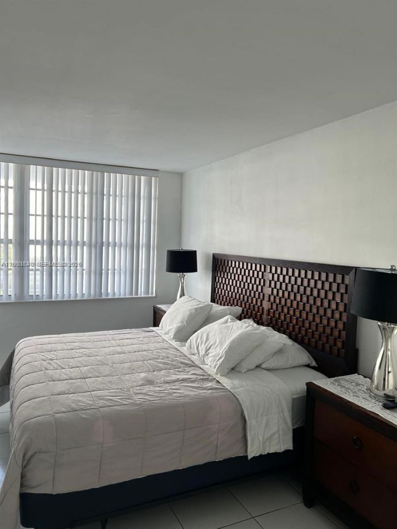 100 Lincoln Rd, Unit 437, Miami Beach, FL 33139 Photo
