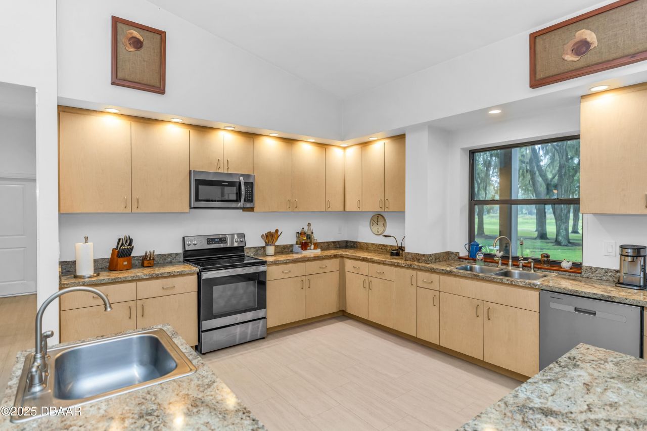 6750 N San Juan Terrace, Crystal River, FL 34428 Photo