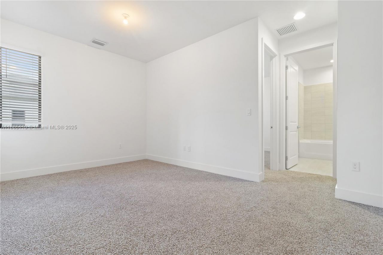 2391 SW 123rd Ter, Davie, FL 33325 Photo