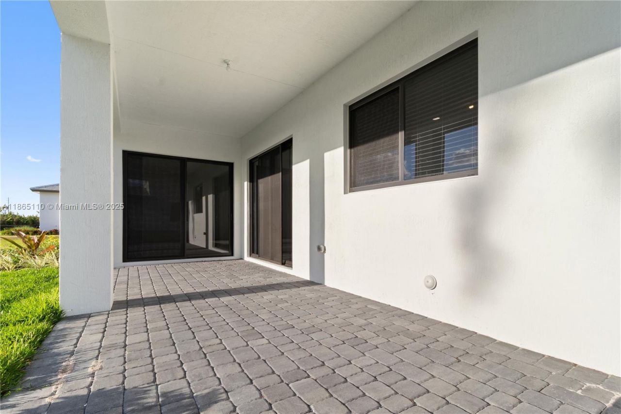 2391 SW 123rd Ter, Davie, FL 33325 Photo