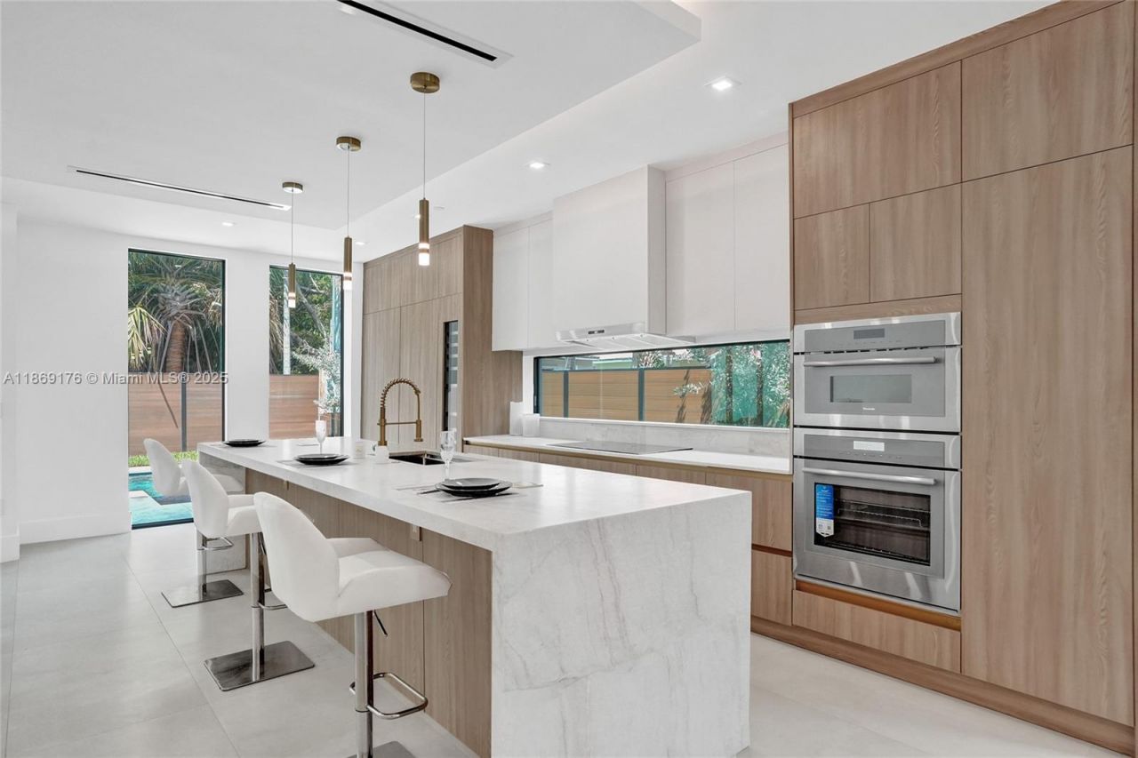 1825 NE 26th Ave, Fort Lauderdale, FL 33305 Photo