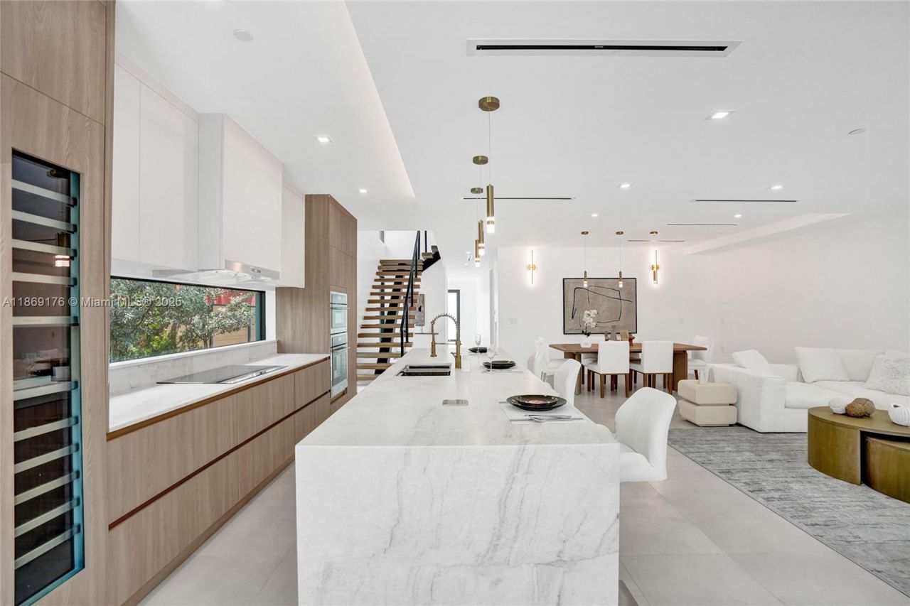 1825 NE 26th Ave, Fort Lauderdale, FL 33305 Photo