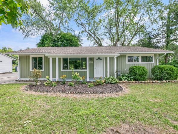 802 Carrol Street, Buchanan, MI 49107