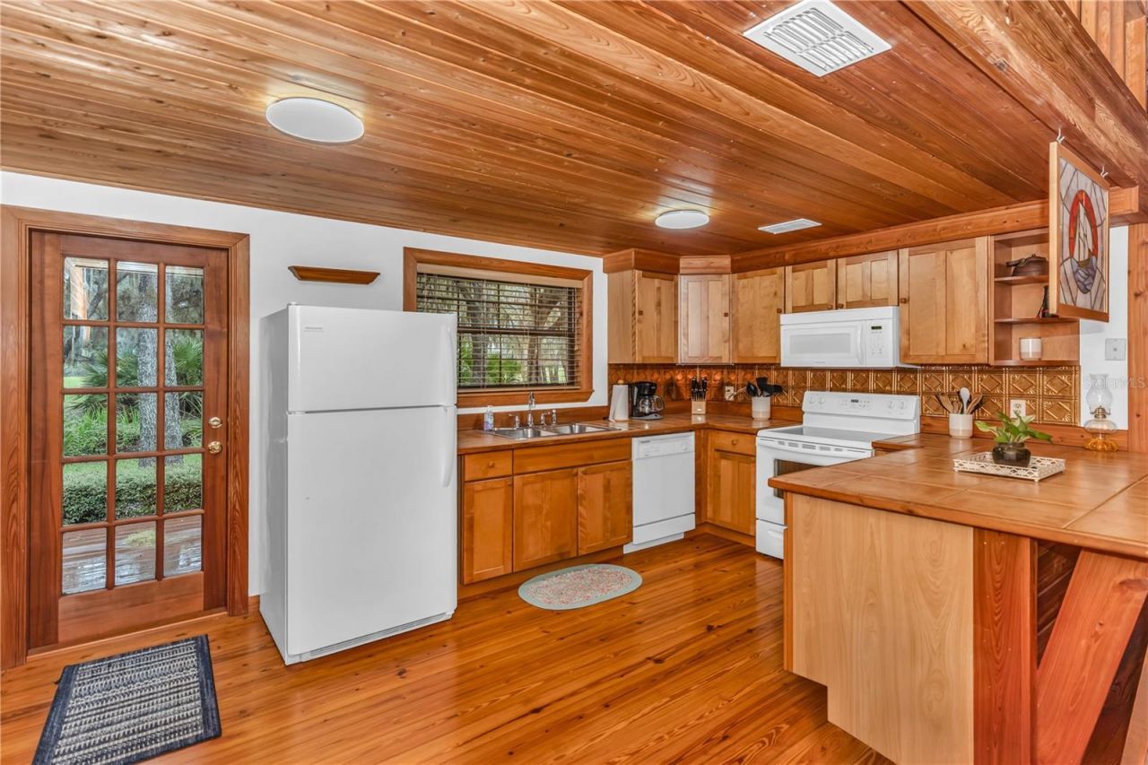 6750 N San Juan Terrace, Crystal River, FL 34428 Photo