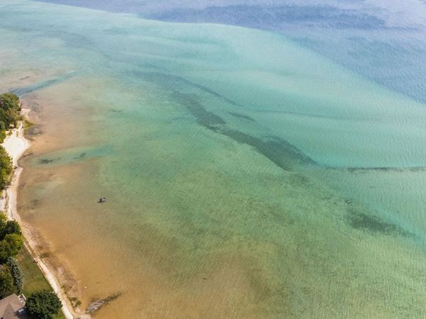 5380 West Bay Shore S, Suttons Bay, MI 49682