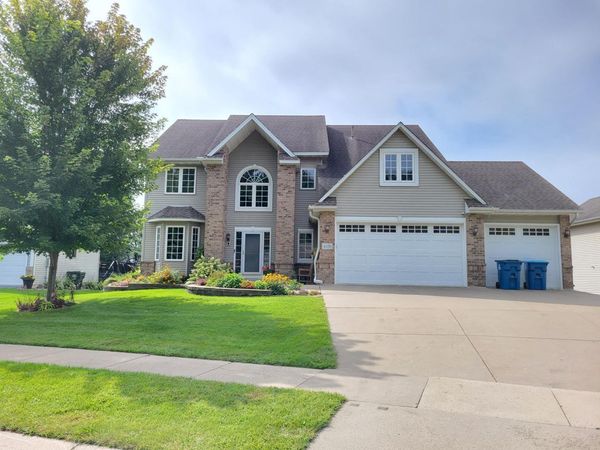 4176 143rd Street W, Rosemount, MN 55068