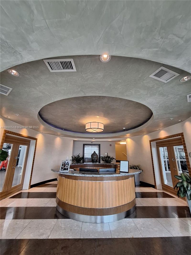 253 NE 2nd St, Unit 2606, Miami, FL 33132 Photo