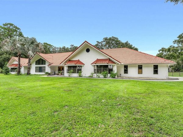 553 NE 205TH AVENUE, WILLISTON, FL 32696