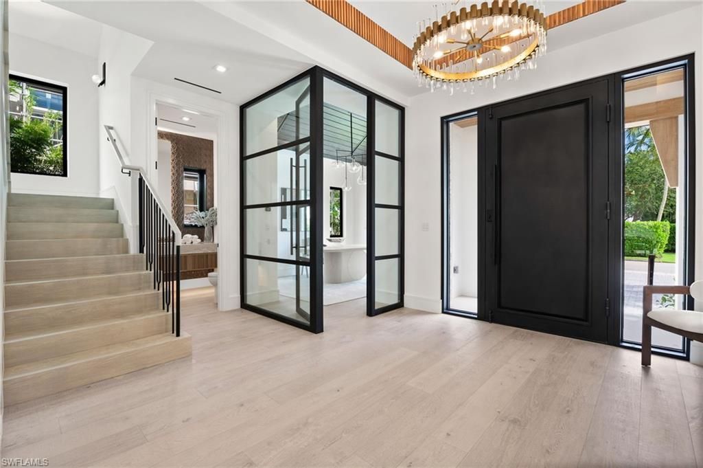 273 10th Ave S, Naples, FL 34102 Photo