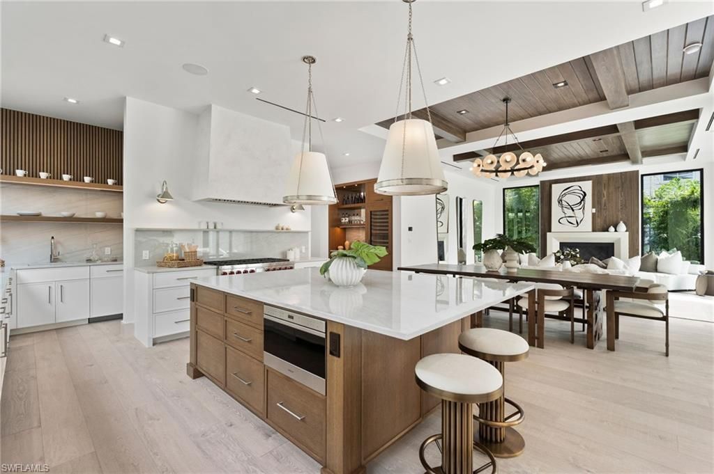 273 10th Ave S, Naples, FL 34102 Photo