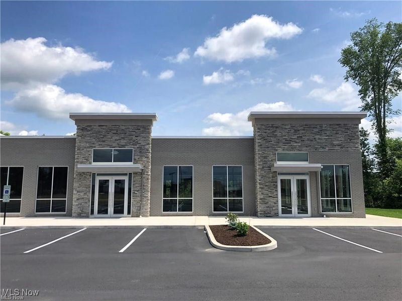 34570 Aurora Road, Solon, OH 44139 Photo 2