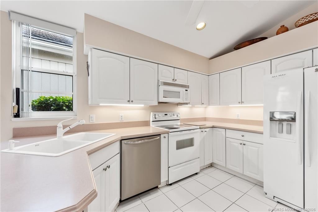 2201 NW Seagrass Drive, Palm City, FL 34990 Photo