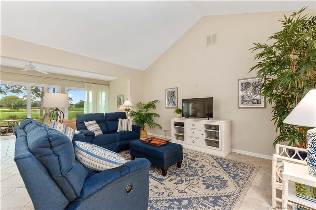 12813 NW Cinnamon Way, Palm City, FL 34990 Photo