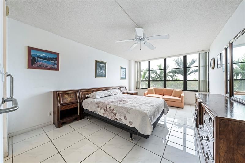 600 Three Islands Boulevard, Unit 301, Hallandale Beach, FL 33009 Photo