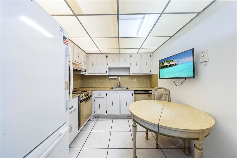 600 Three Islands Boulevard, Unit 301, Hallandale Beach, FL 33009 Photo