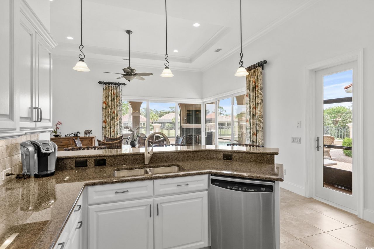 7268 Seville Dr. Photo 17