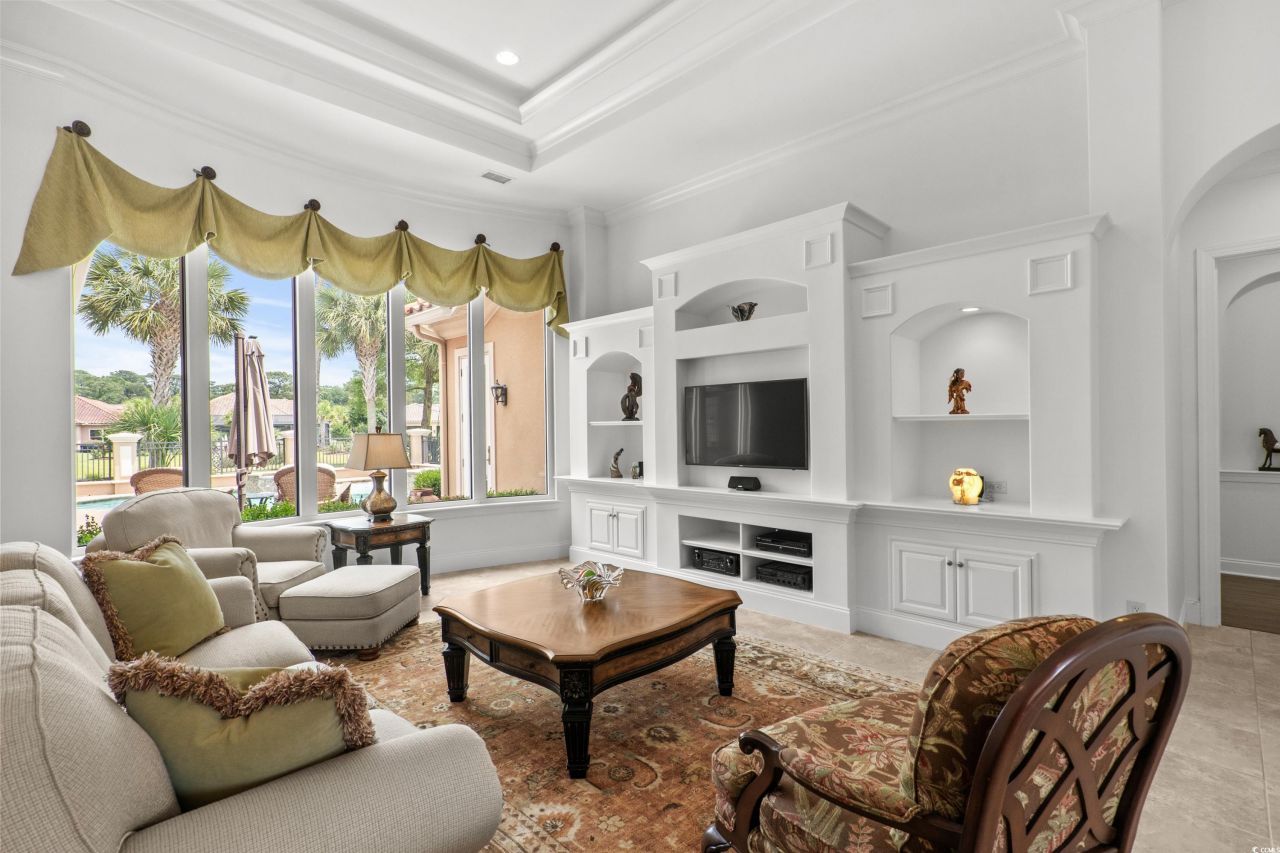 7268 Seville Dr. Photo 3