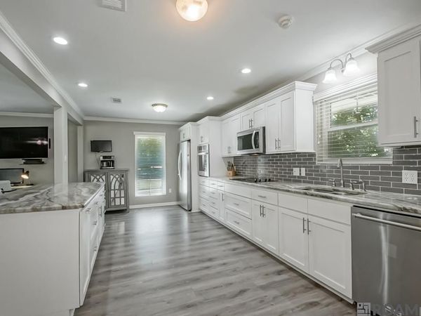 6407 Donnybrook Ave, Greenwell Springs, LA 70739