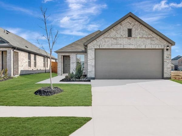 7612 Spicebush Drive, Denton, TX 76249