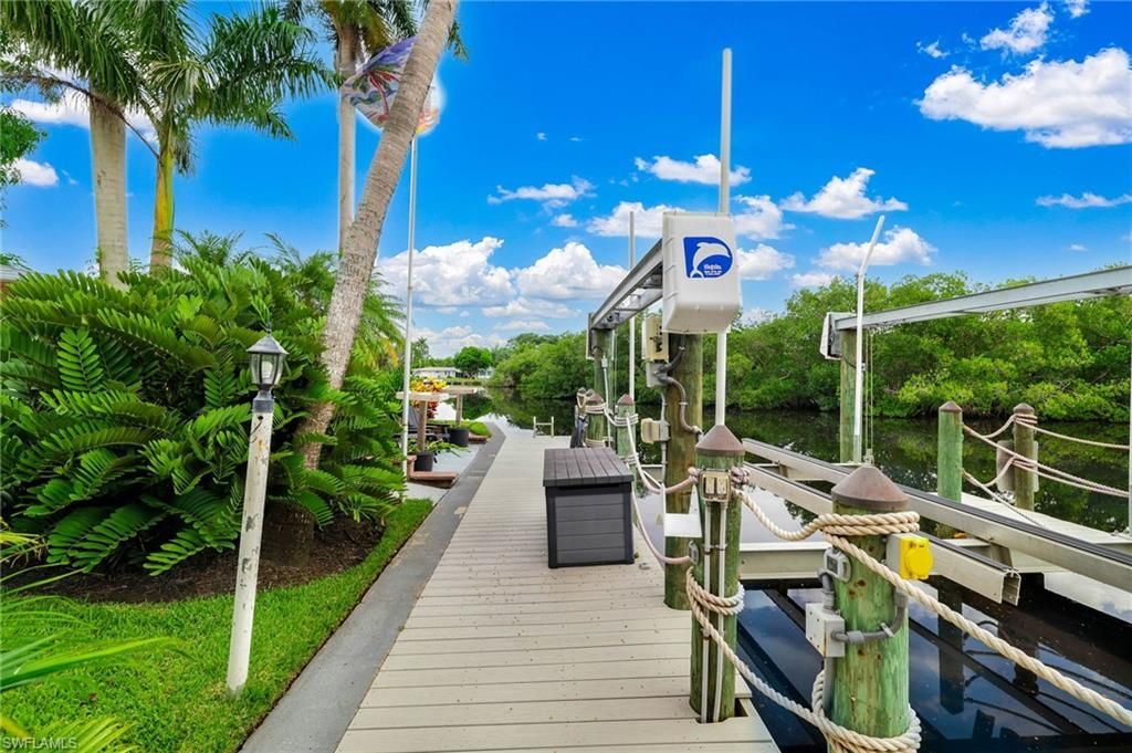 1771 Coral Way, North Fort Myers, FL 33917 Photo