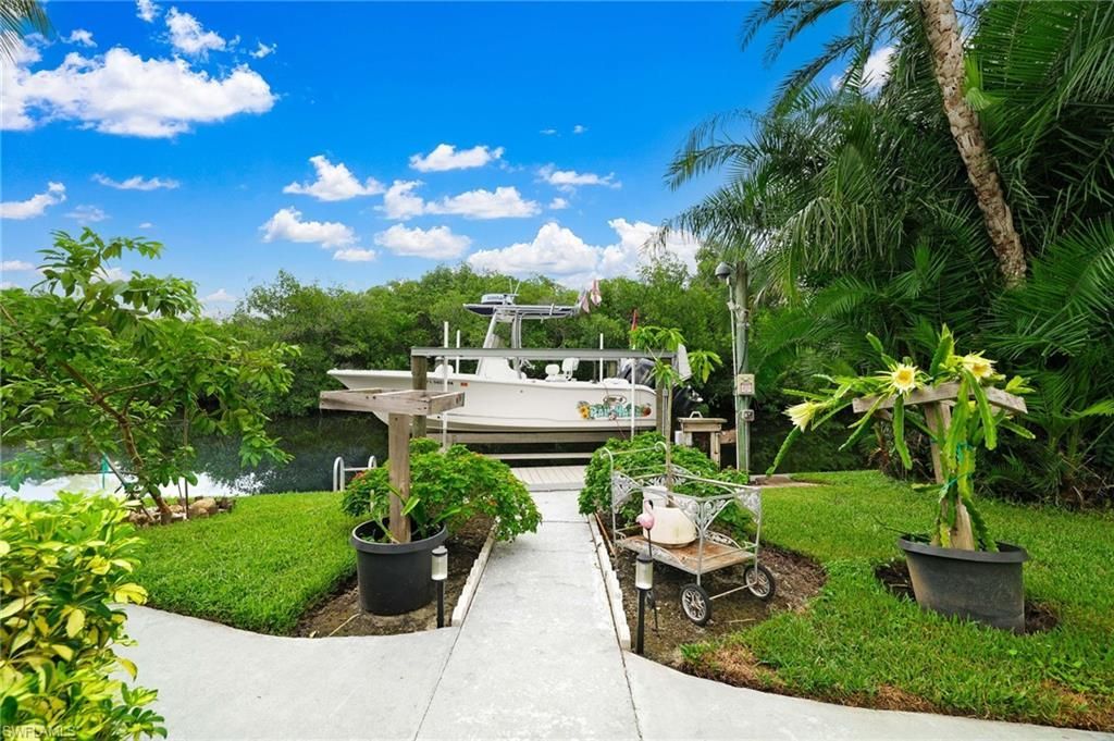 1771 Coral Way, North Fort Myers, FL 33917 Photo