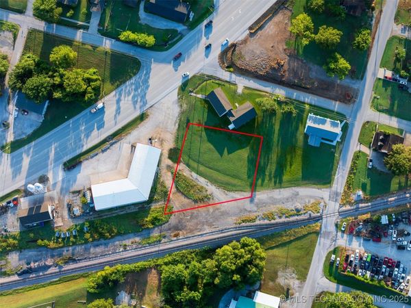 5 Hwy 51, Coweta, OK 74429