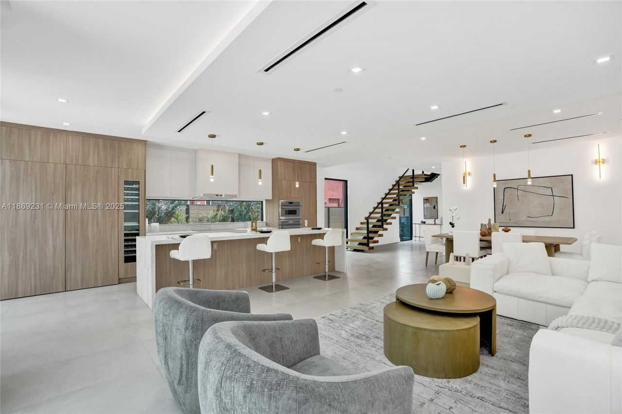 1825 NE 26th Ave, Unit C, Fort Lauderdale, FL 33305 Photo