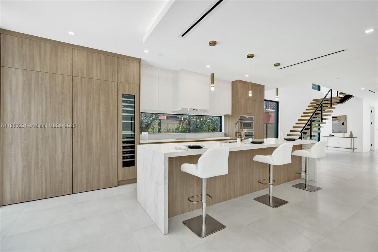 1825 NE 26th Ave, Unit C, Fort Lauderdale, FL 33305 Photo